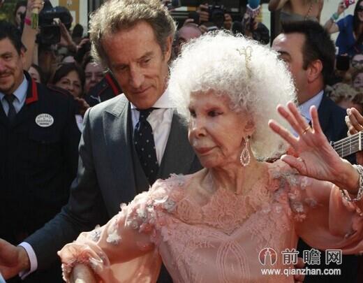 西班牙最大富婆阿尔贝女公爵逝世 曾舍数亿家产下嫁公务员.jpg