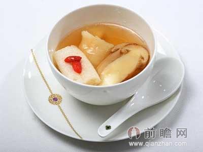 松茸炖花胶