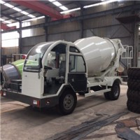 移动混凝土搅拌一体车 多功能自动上料铲斗搅拌车
