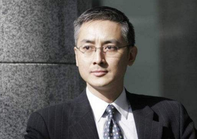 【京东CFO宣布退休】京东CFO黄宣德年满55周岁退休 许冉接任