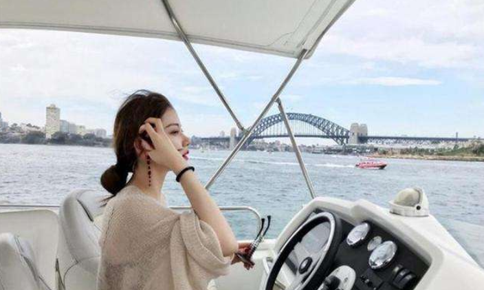 上海名媛群女孩回应 觉得&ldquo;很坦然&rdquo;