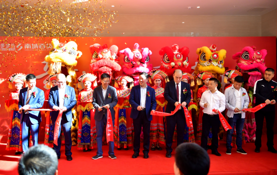 步步高广西总部大厦落成