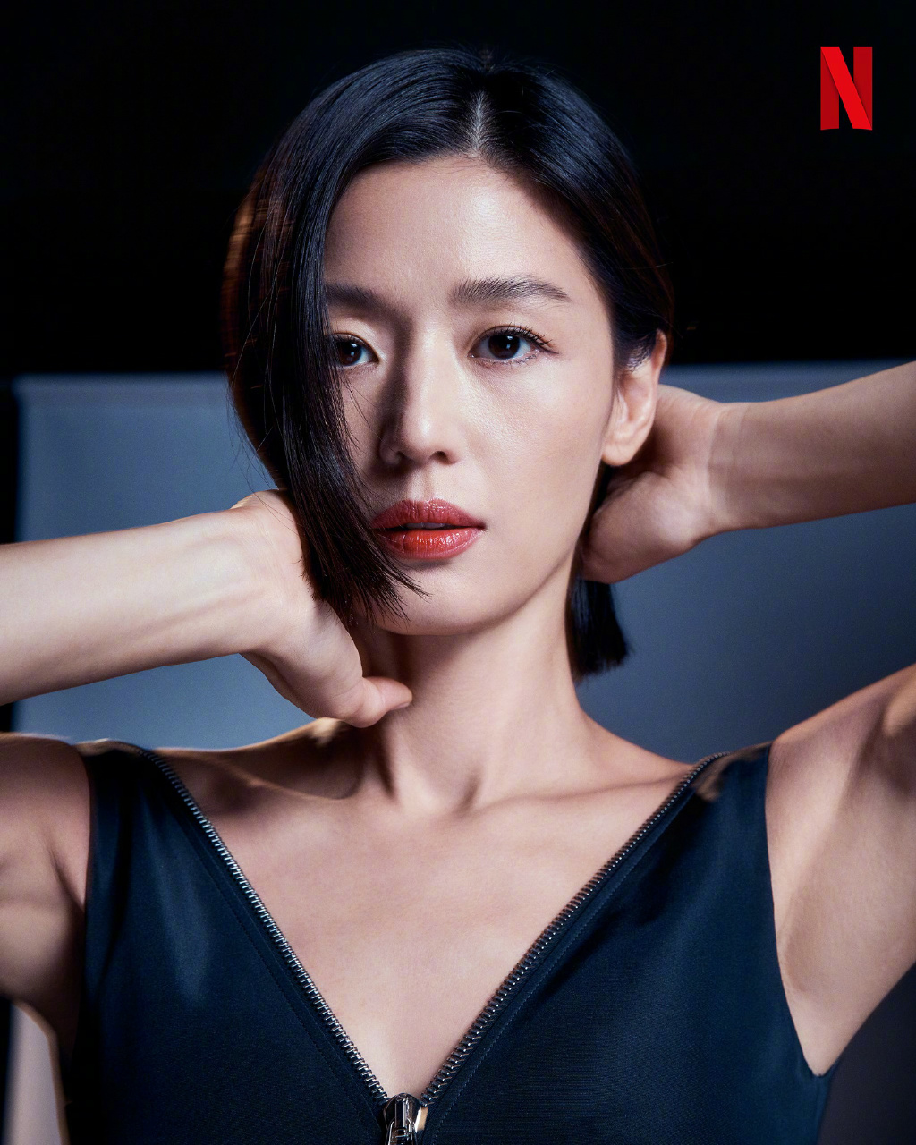 全智贤连衣裙拉锁开在正面